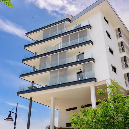 Horizon 3 Bedrooms Penthouse Sea View Apartment